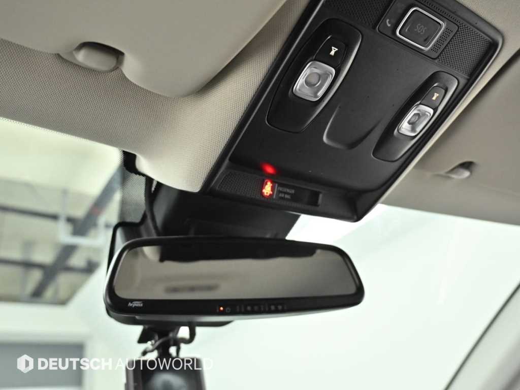RENAULT Captur — photo 18