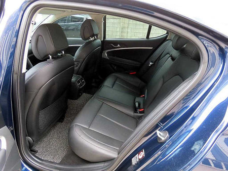 Genesis G70 — photo 06