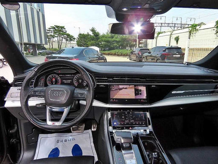 Audi Q8 — photo 07