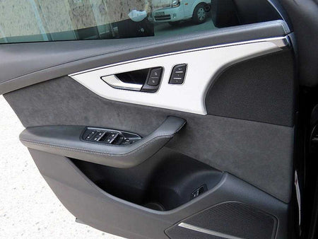 Audi Q8 — photo 12