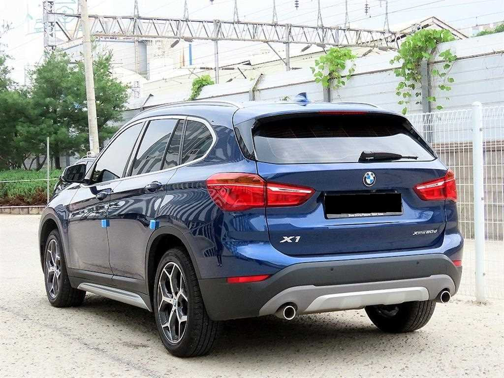 BMW X1 — photo 03