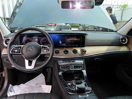 Mercedes-Benz E-Class — photo 07