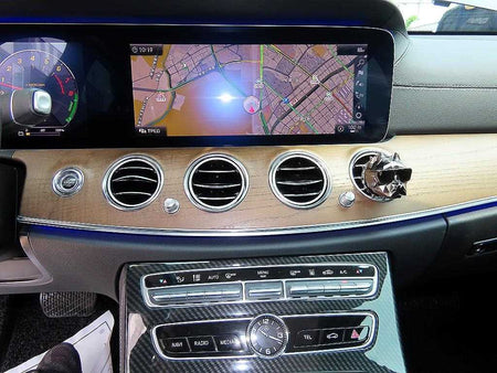 Mercedes-Benz E-Class — photo 14