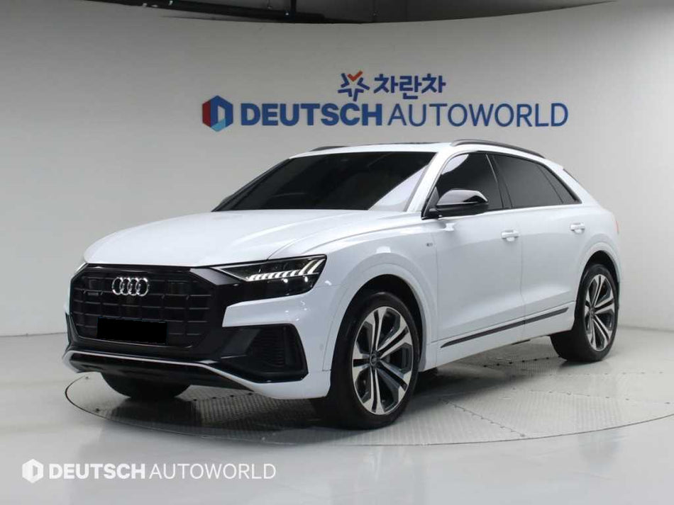 Audi Q8 — photo 01