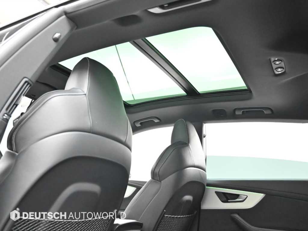 Audi Q8 — photo 18
