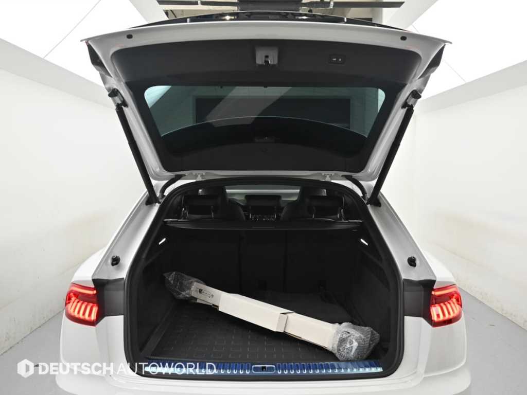 Audi Q8 — photo 19