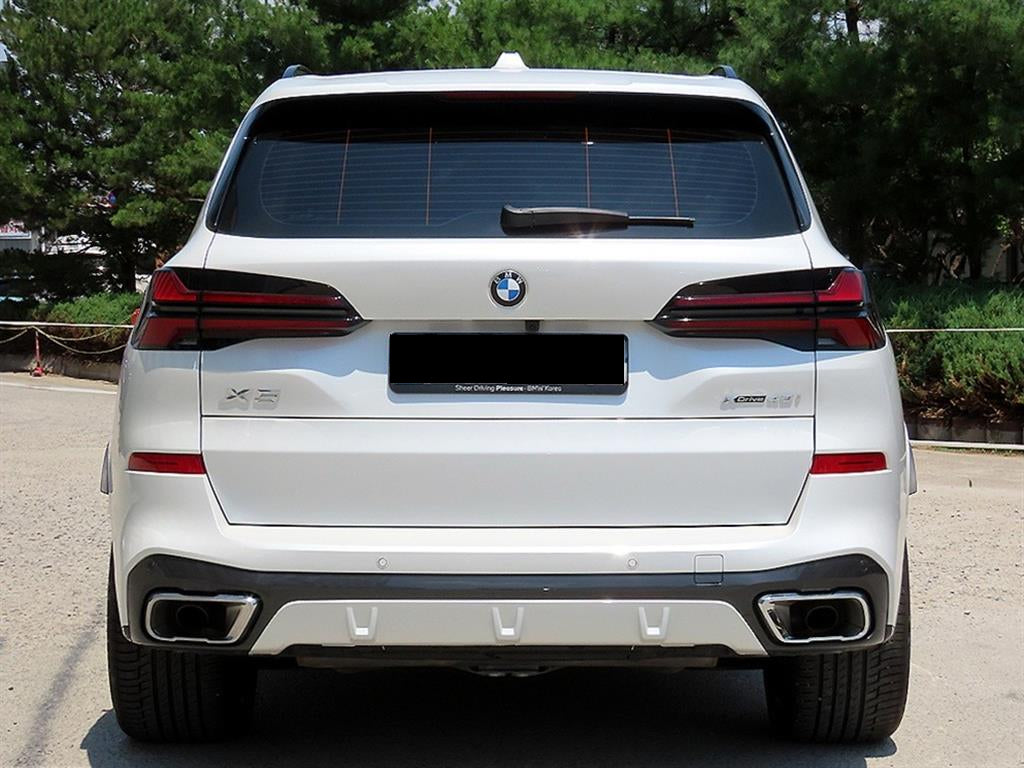 BMW X5 — photo 04