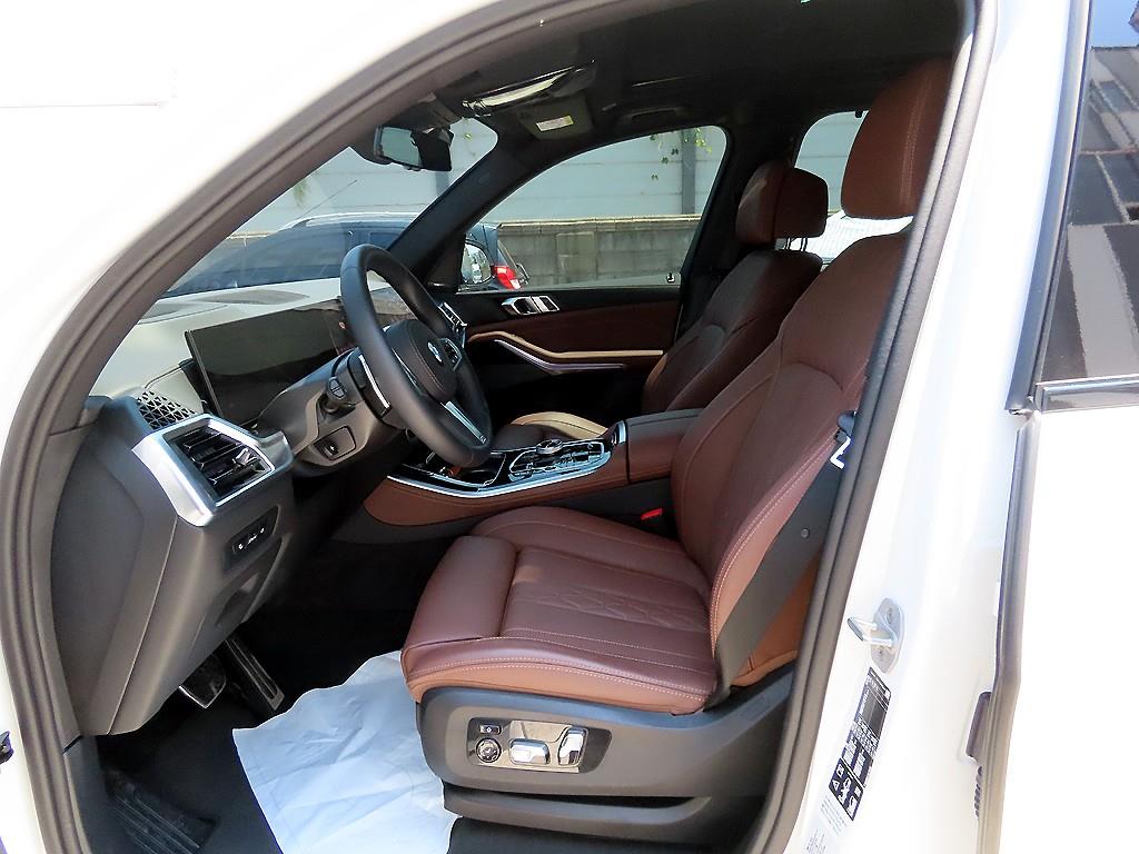 BMW X5 — photo 05