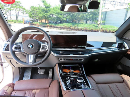 BMW X5 — photo 07