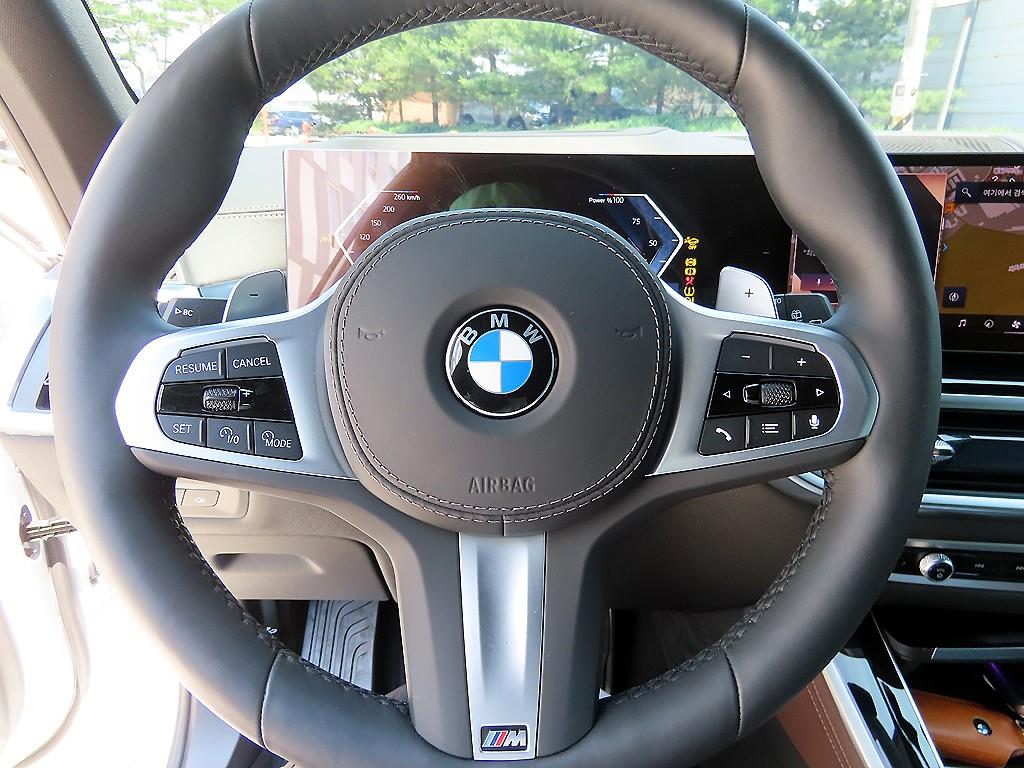 BMW X5 — photo 08