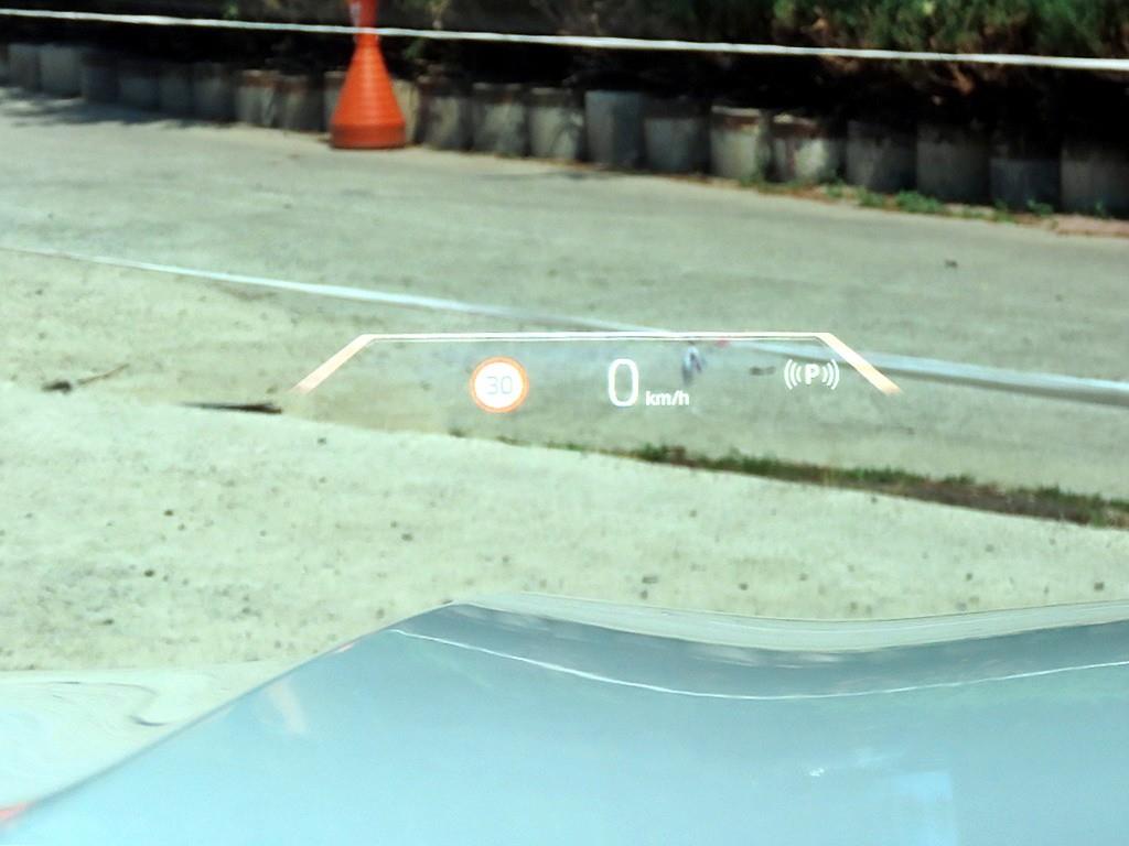 BMW X5 — photo 10