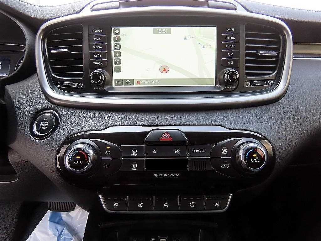 Kia Sorento — photo 13