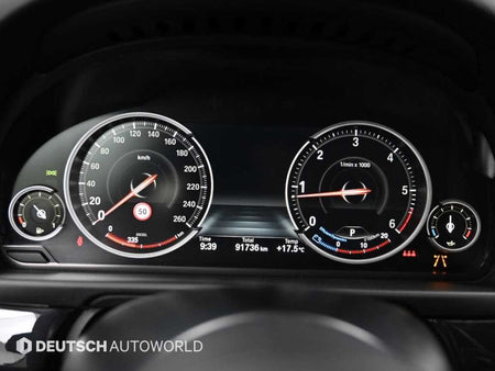 BMW 5-Series — photo 09