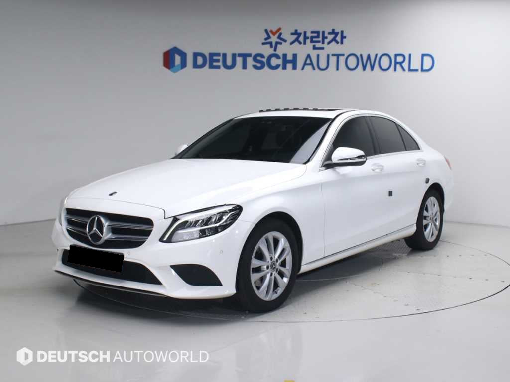 Mercedes-Benz C-Class — photo 01