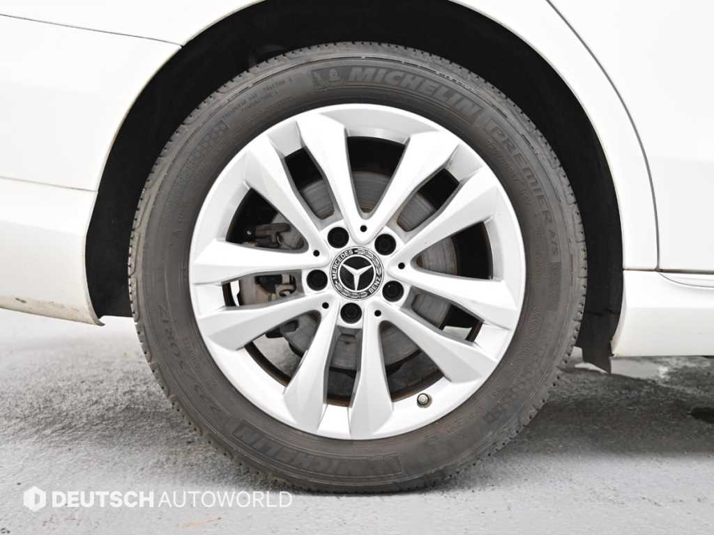 Mercedes-Benz C-Class — photo 06
