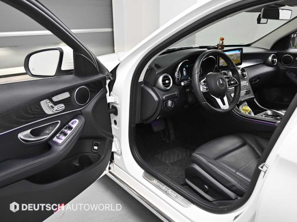 Mercedes-Benz C-Class — photo 10