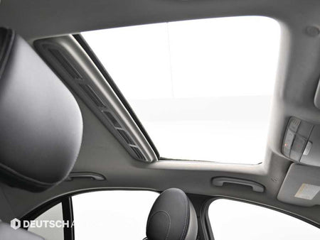 Mercedes-Benz C-Class — photo 11