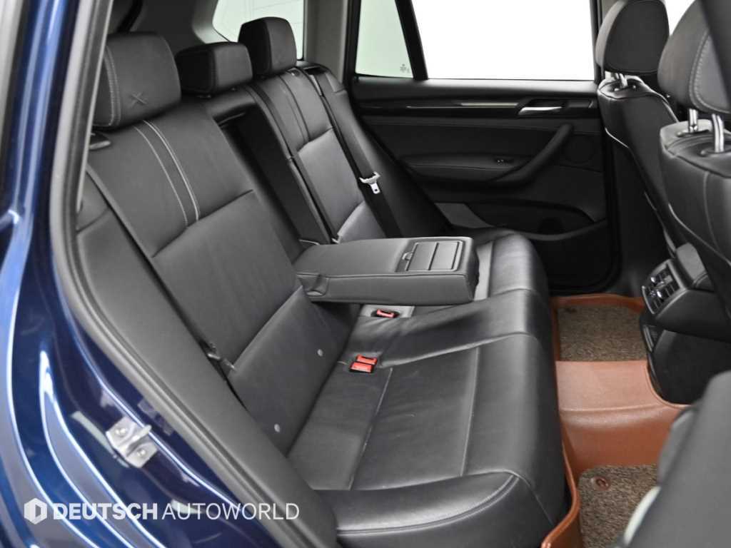 BMW X3 — photo 12