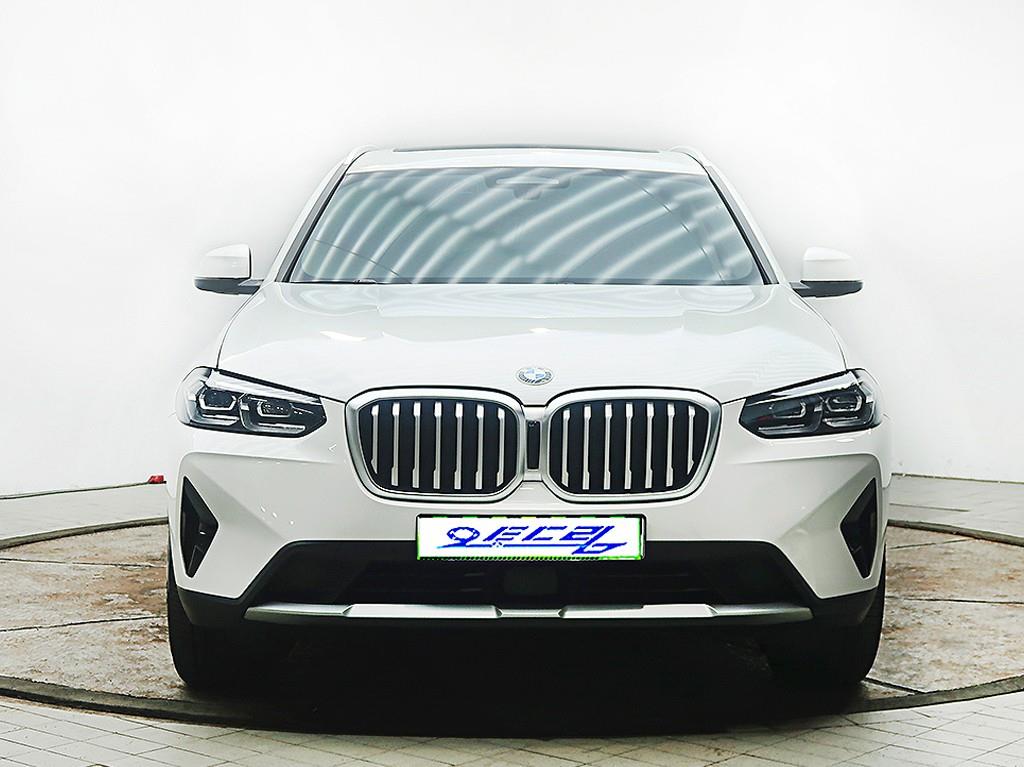 BMW X3 — photo 01