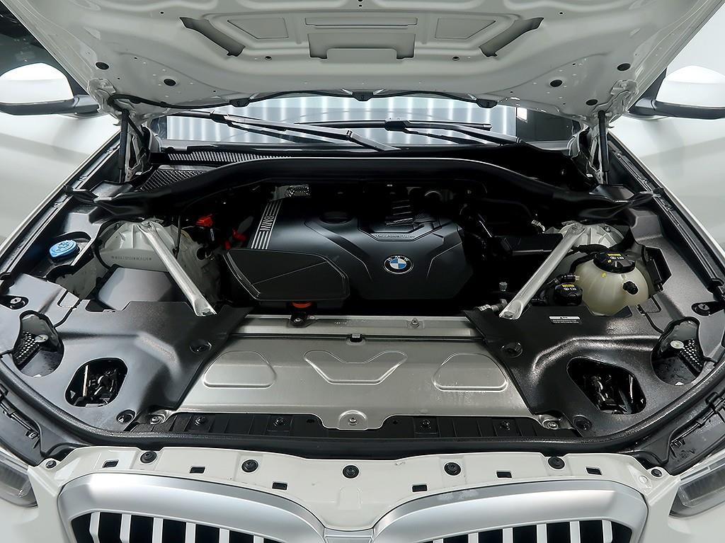 BMW X3 — photo 07