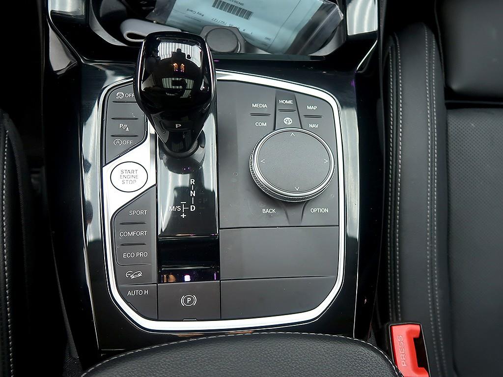 BMW X3 — photo 10