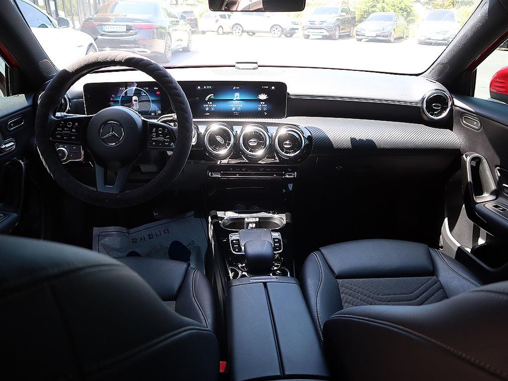 Mercedes-Benz A-Class — photo 05