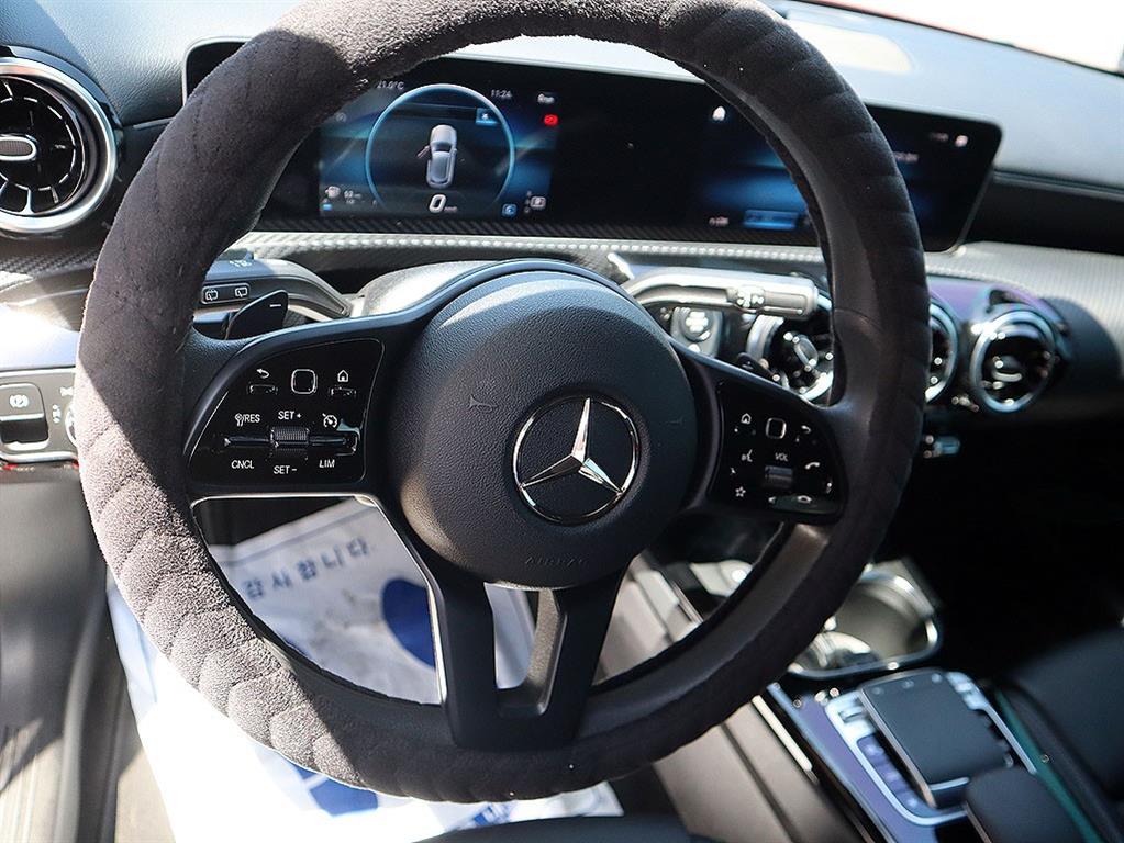 Mercedes-Benz A-Class — photo 08