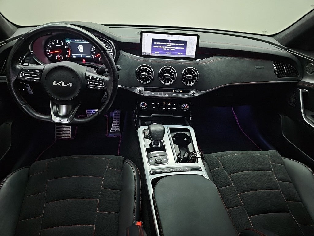 Kia Stinger — photo 07