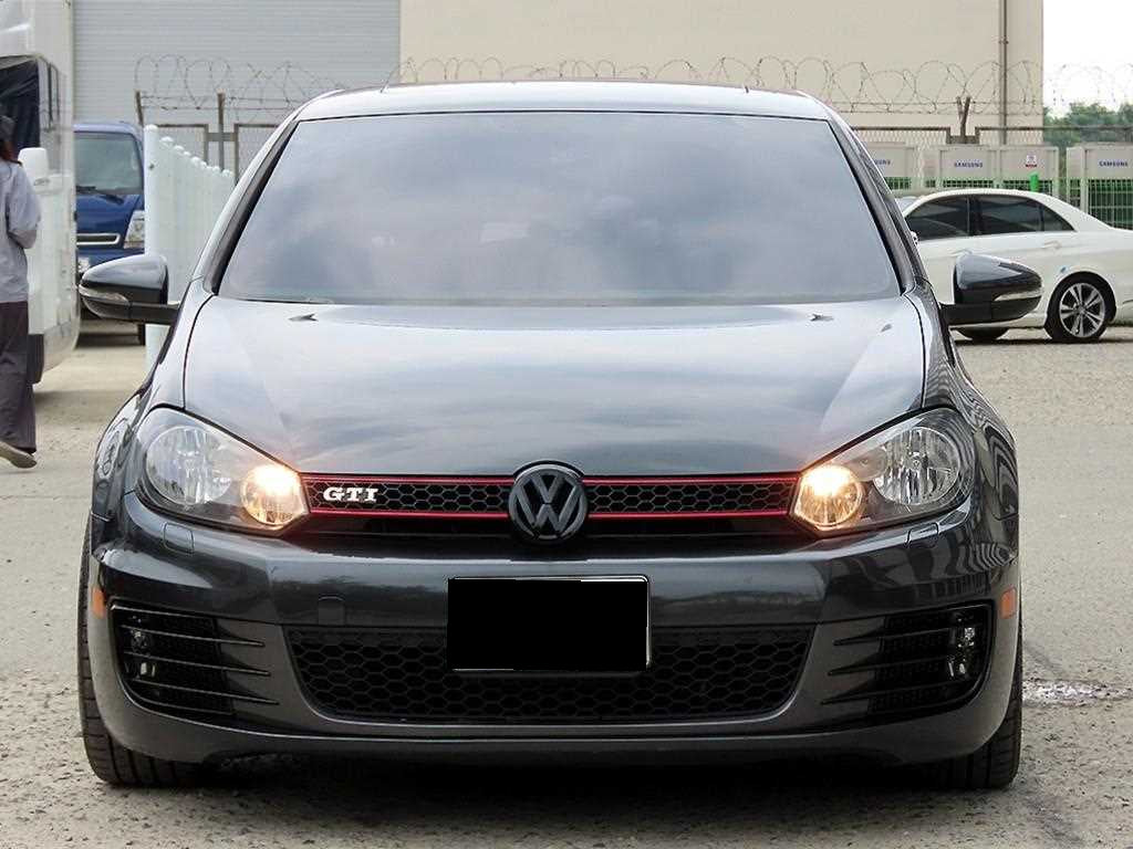 Volkswagen Golf — photo 01