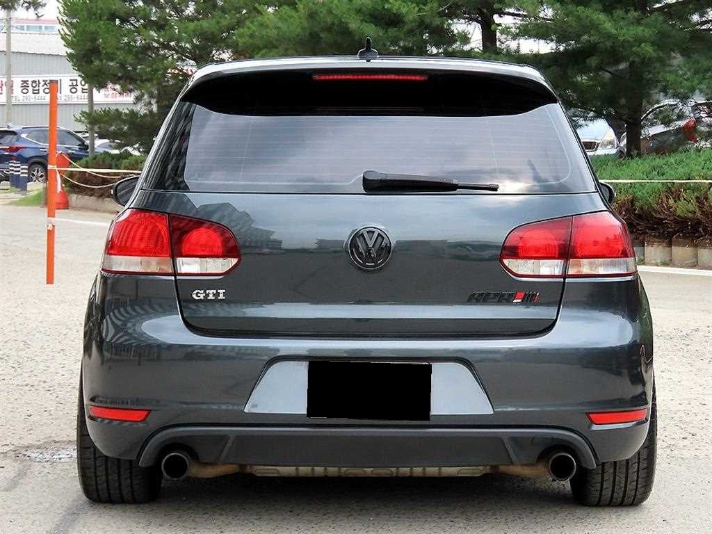 Volkswagen Golf — photo 04