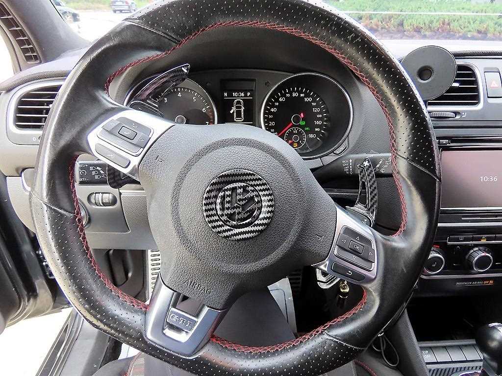 Volkswagen Golf — photo 08