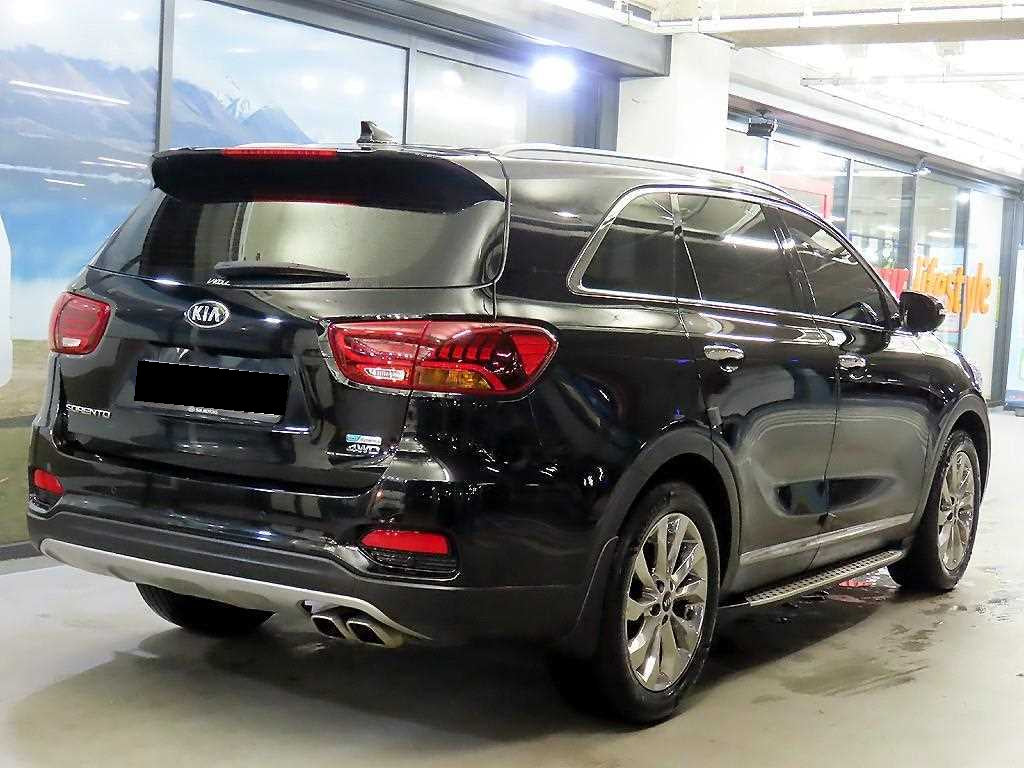 Kia Sorento — photo 05
