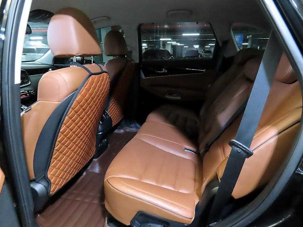 Kia Sorento — photo 08