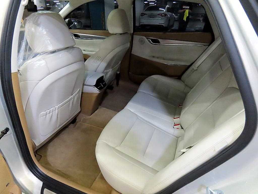 Hyundai Grandeur — photo 07