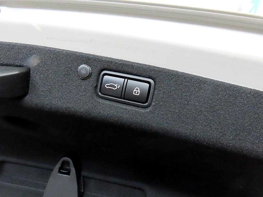 Hyundai Grandeur — photo 15
