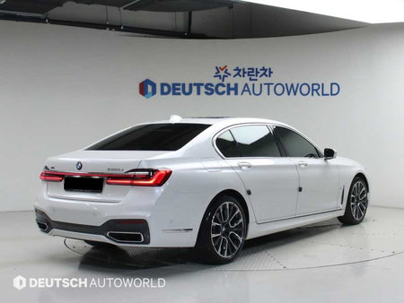 BMW 7-Series — photo 02