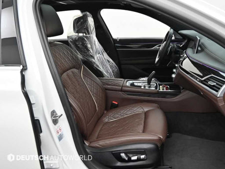 BMW 7-Series — photo 10