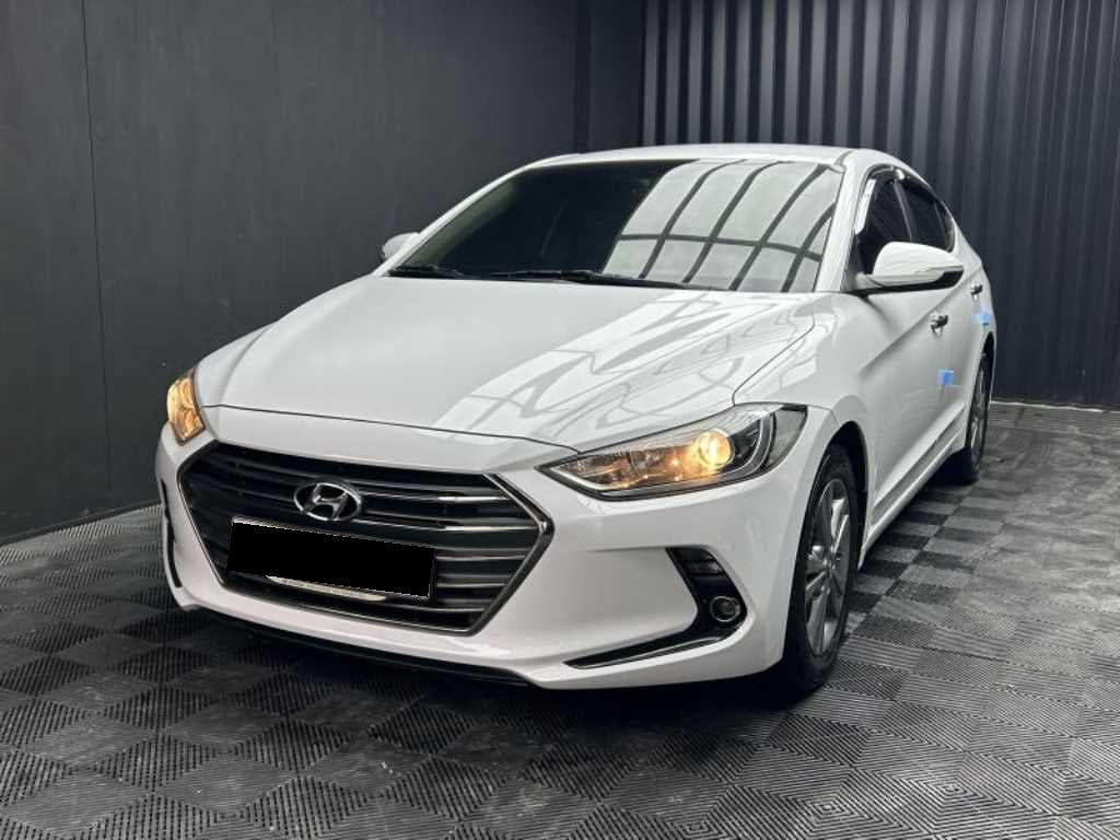 Hyundai Avante — photo 04