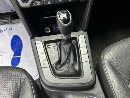 Hyundai Avante — photo 10