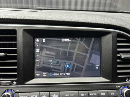 Hyundai Avante — photo 11