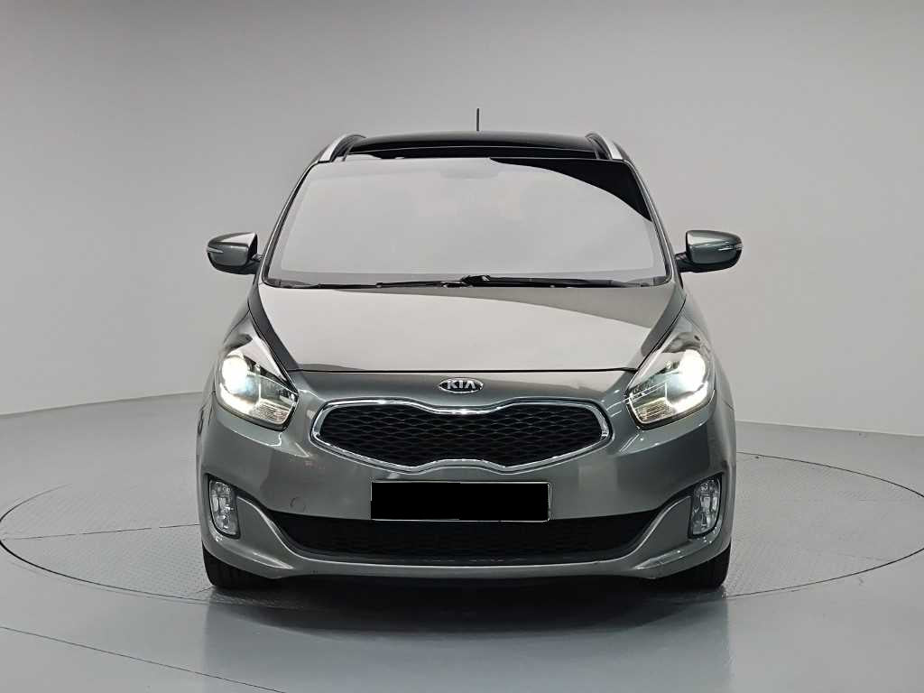 Kia Carens — photo 02