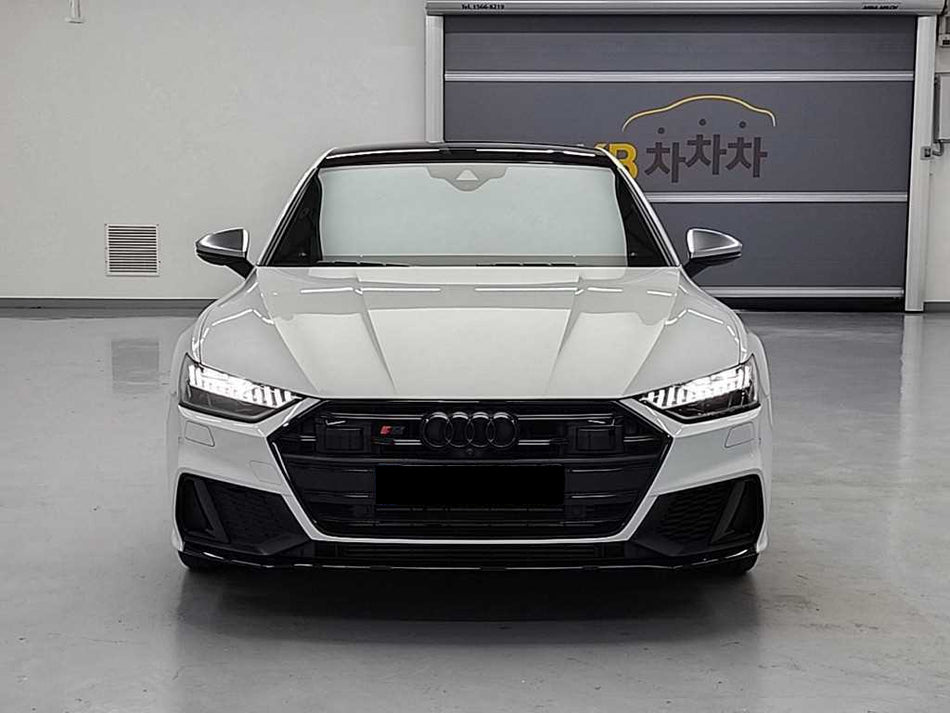 Audi S7 — photo 02