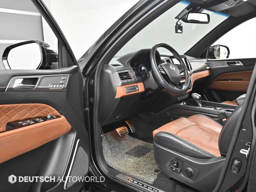 KGM Rexton — photo 11