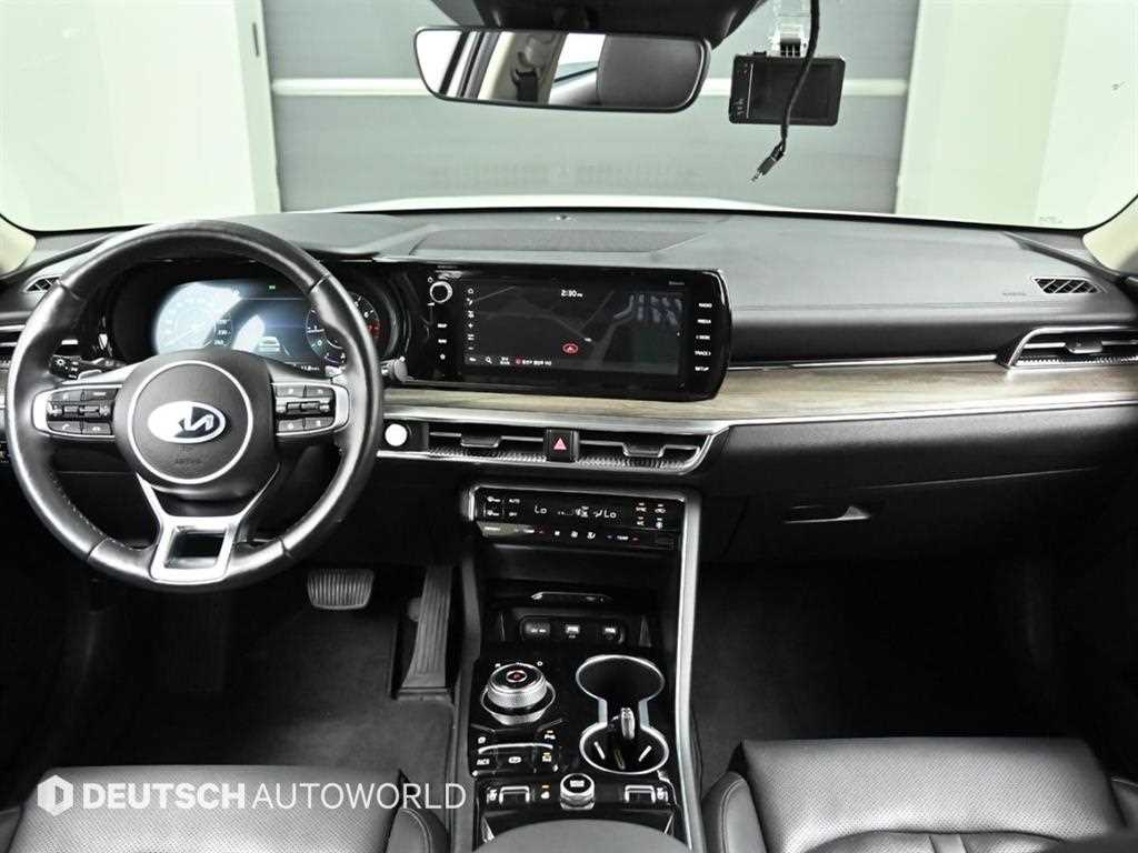 Kia K5 — photo 07