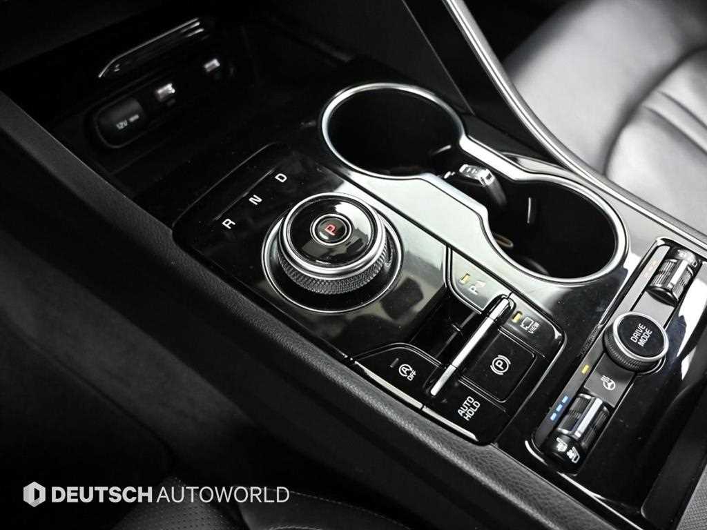 Kia K5 — photo 09