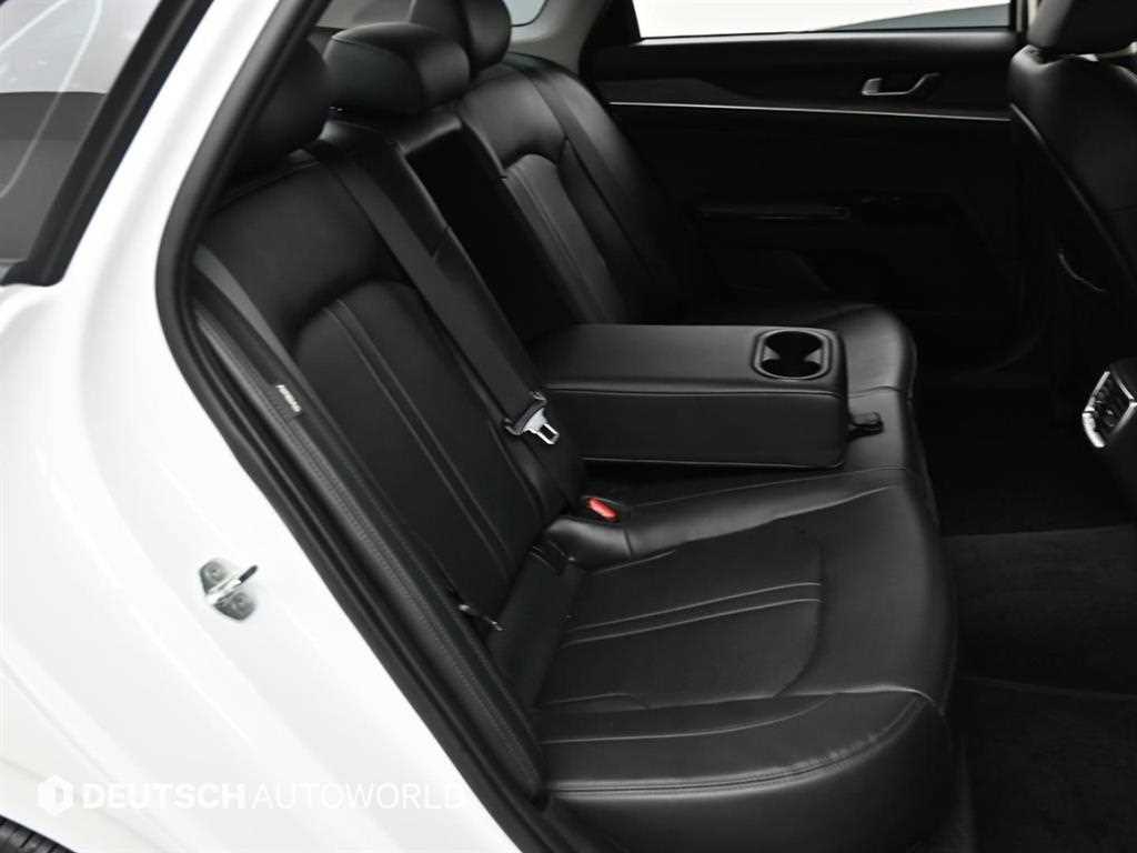 Kia K5 — photo 12