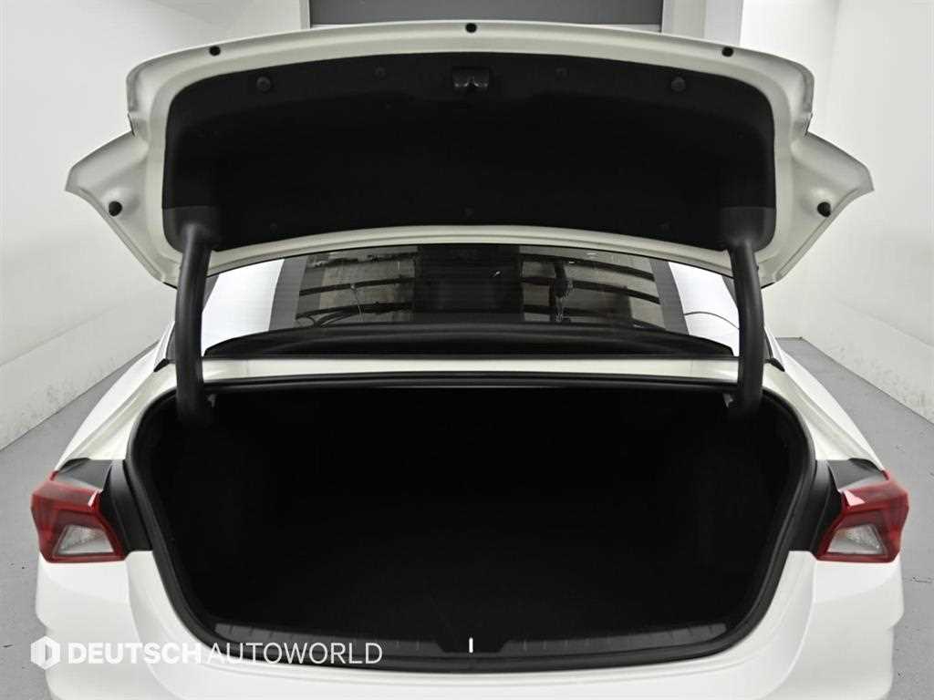 Kia K5 — photo 19