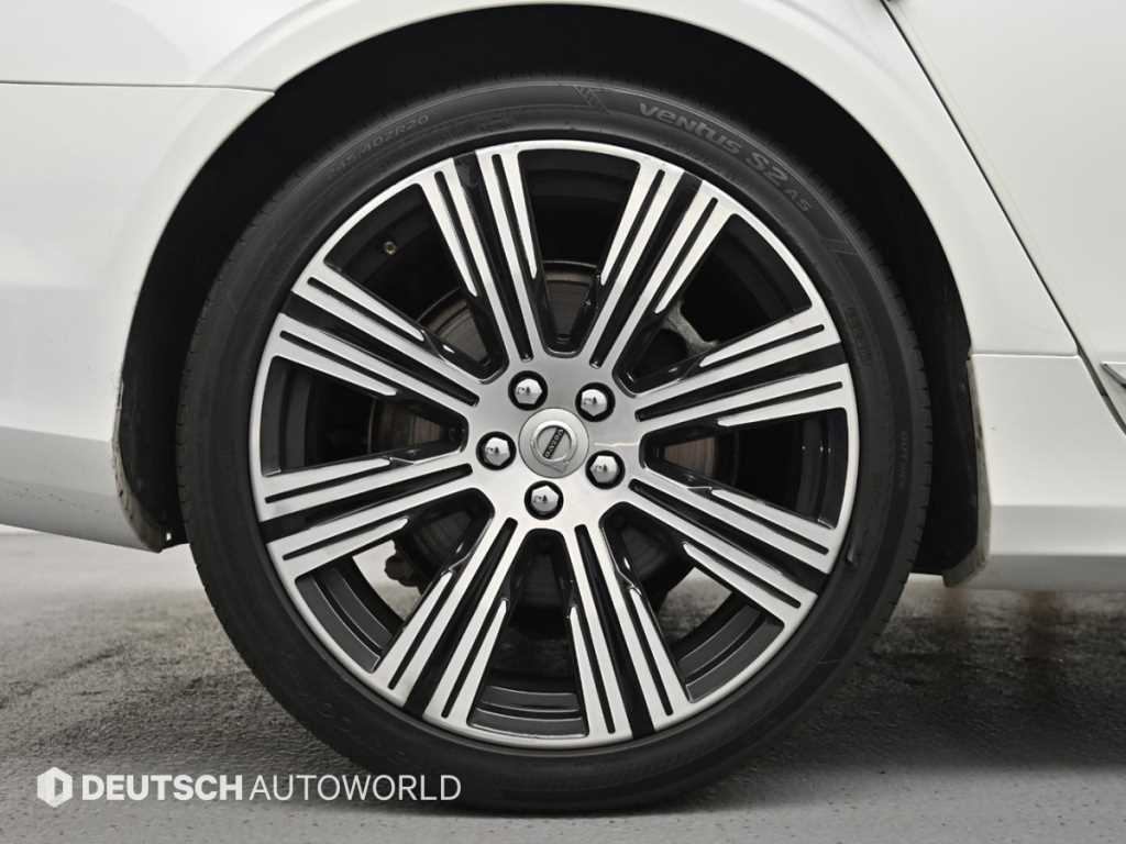 Volvo S90 — photo 05