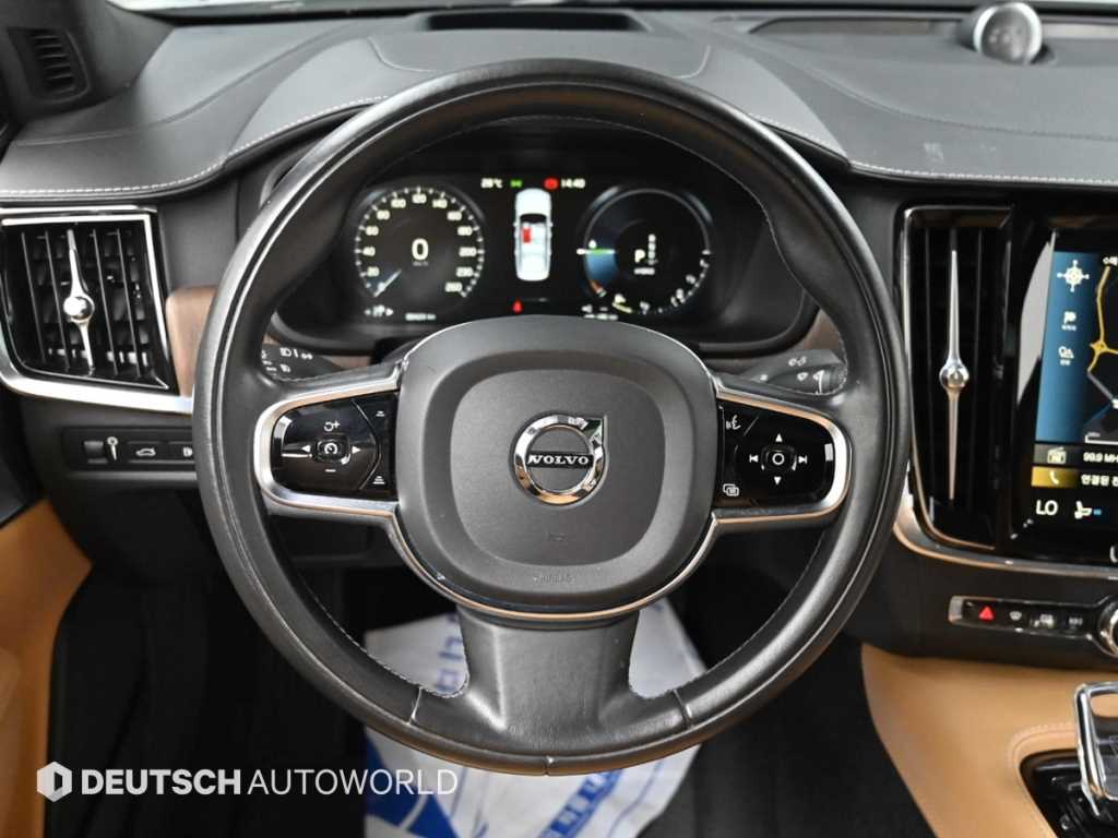 Volvo S90 — photo 13