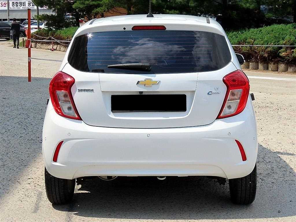 CHEVROLET Spark — photo 04